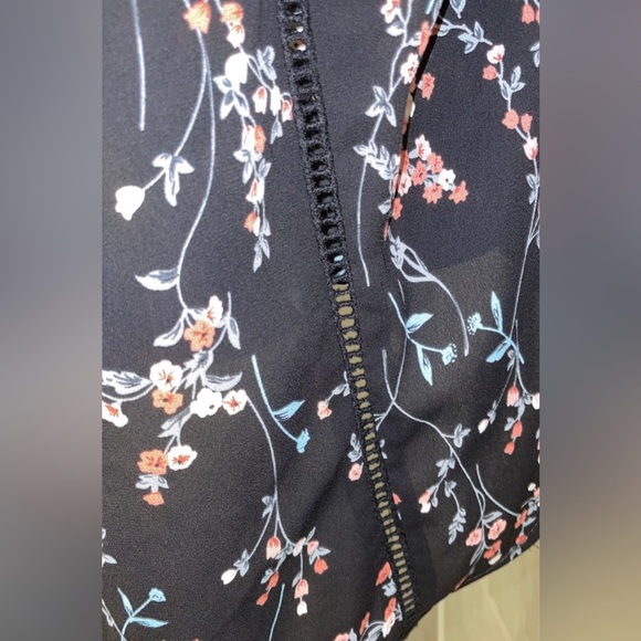 SIENNA SKY FLORAL BLOUSE, WOMEN’S SIZE XS - Picture 12 of 16